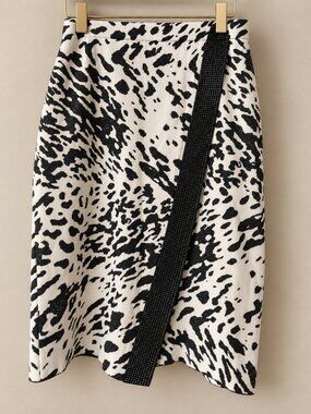 St. John Size 4 Animal Shimmer Jacquard Knit Skirt Crystal Trim